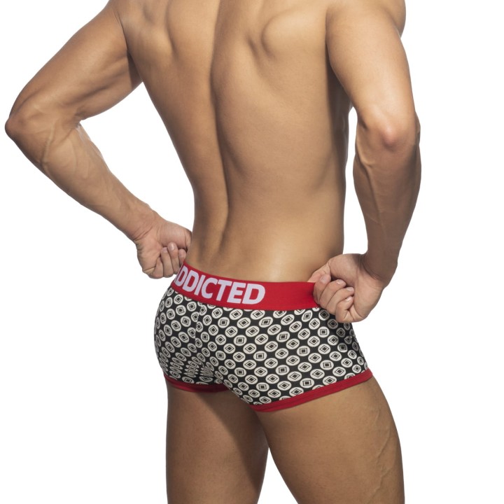 Ciemne bokserki z czerwoną gumą z kolekcji Geometric marki Addicted